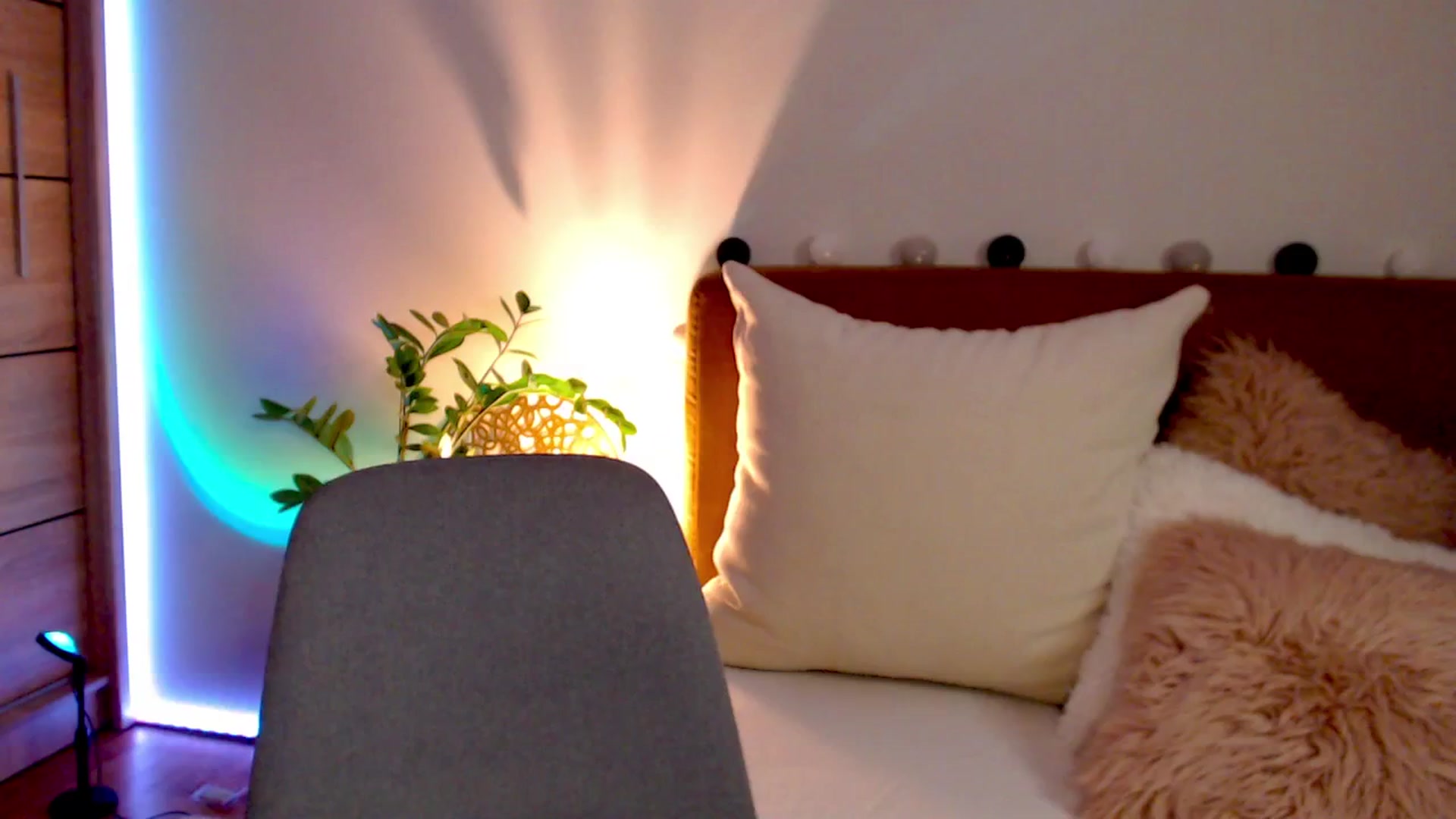 Gallery image thumbnail from Enchanti's myfreecams stream on, 06/12/2025, 18:07 image 18 of 20