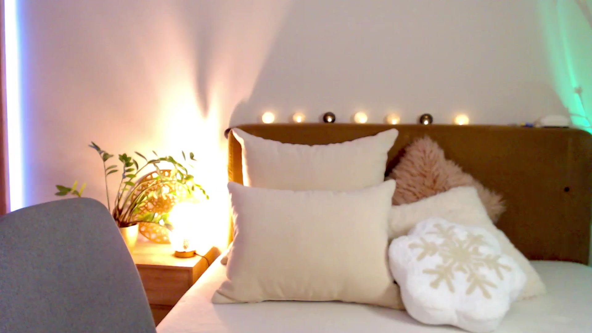 Gallery image thumbnail from Enchanti's myfreecams stream on, 01/16/2026, 17:40 image 20 of 20