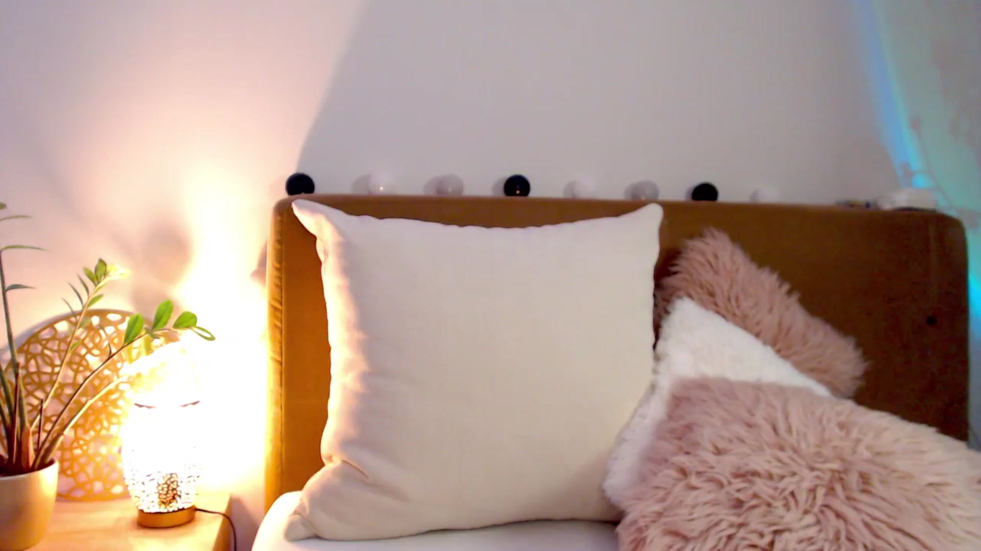 Gallery image thumbnail from Enchanti's myfreecams stream on, 05/01/2026, 16:28 image 13 of 20