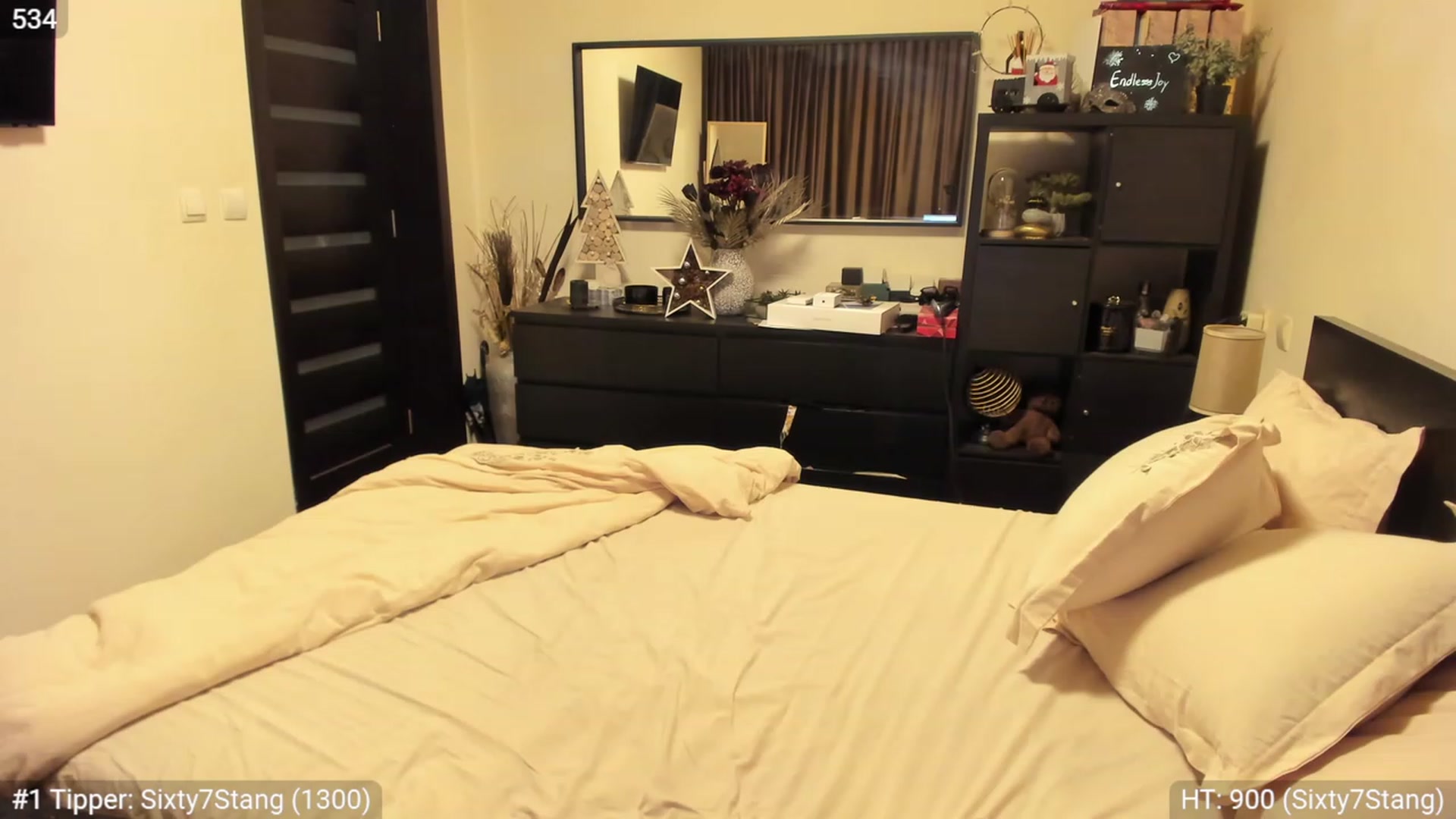 Gallery image thumbnail from EndlesssJoy's myfreecams stream on, 12/02/2022, 08:30 image 11 of 20