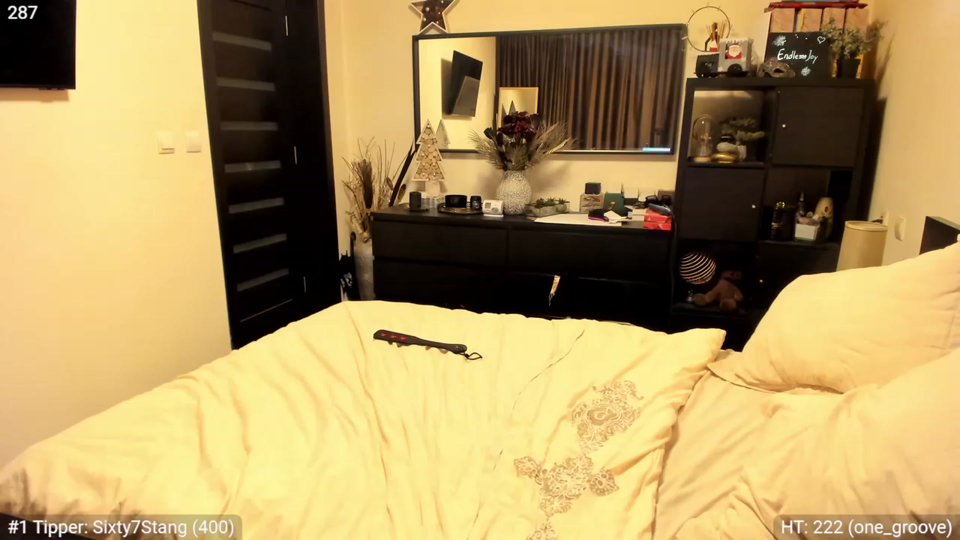 Gallery image thumbnail from EndlesssJoy's myfreecams stream on, 12/05/2022, 07:51 image 7 of 20
