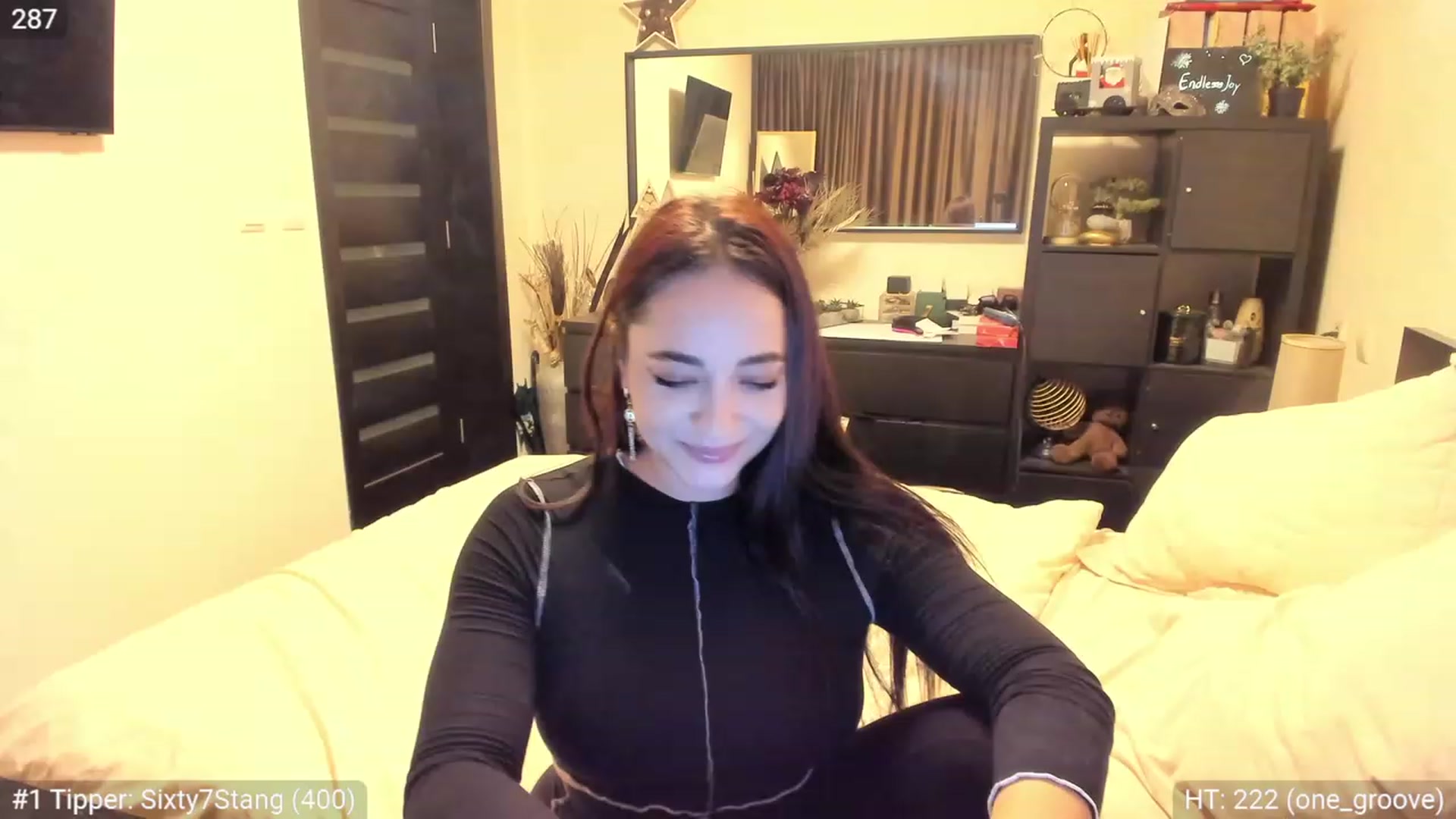 Gallery image thumbnail from EndlesssJoy's myfreecams stream on, 12/05/2022, 07:51 image 8 of 20
