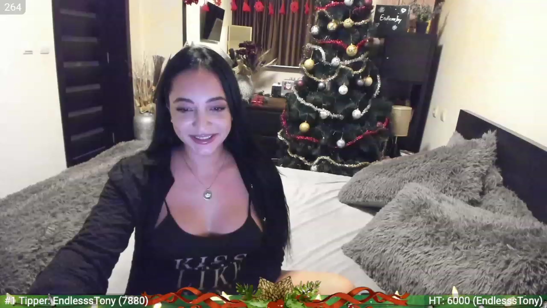 Gallery image thumbnail from EndlesssJoy's myfreecams stream on, 12/19/2022, 05:46 image 8 of 20