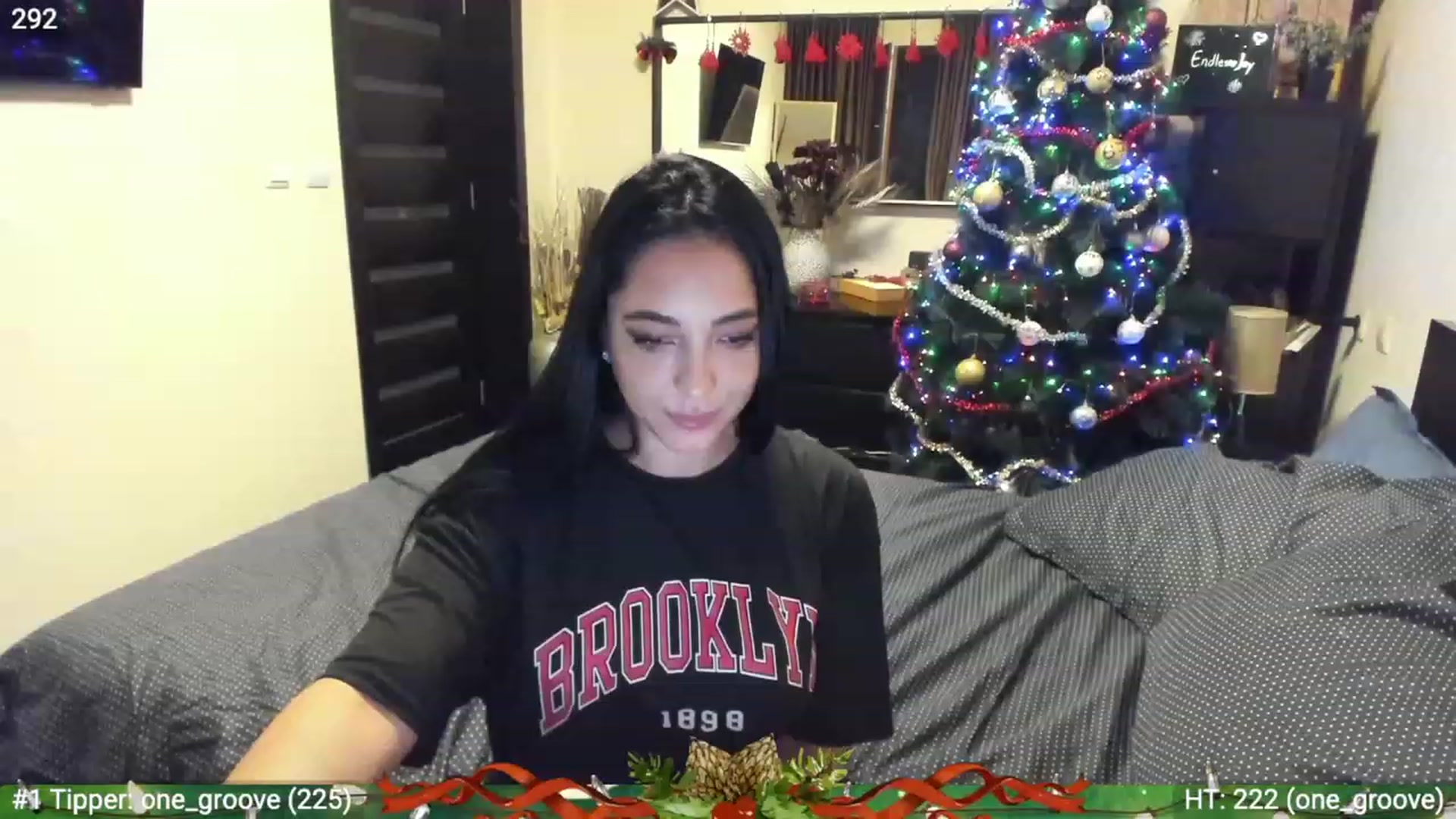 Gallery image thumbnail from EndlesssJoy's myfreecams stream on, 12/22/2022, 03:51 image 4 of 20