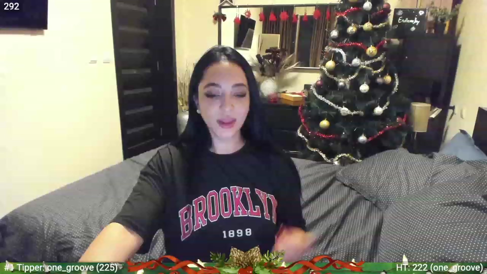 Gallery image thumbnail from EndlesssJoy's myfreecams stream on, 12/22/2022, 03:51 image 3 of 20