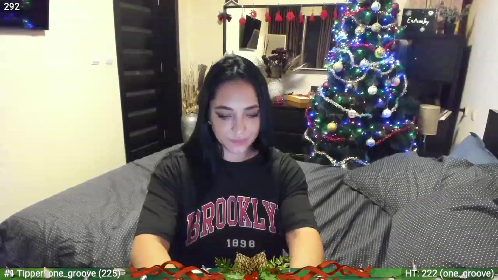 Gallery image thumbnail from EndlesssJoy's myfreecams stream on, 12/22/2022, 03:51 image 6 of 20