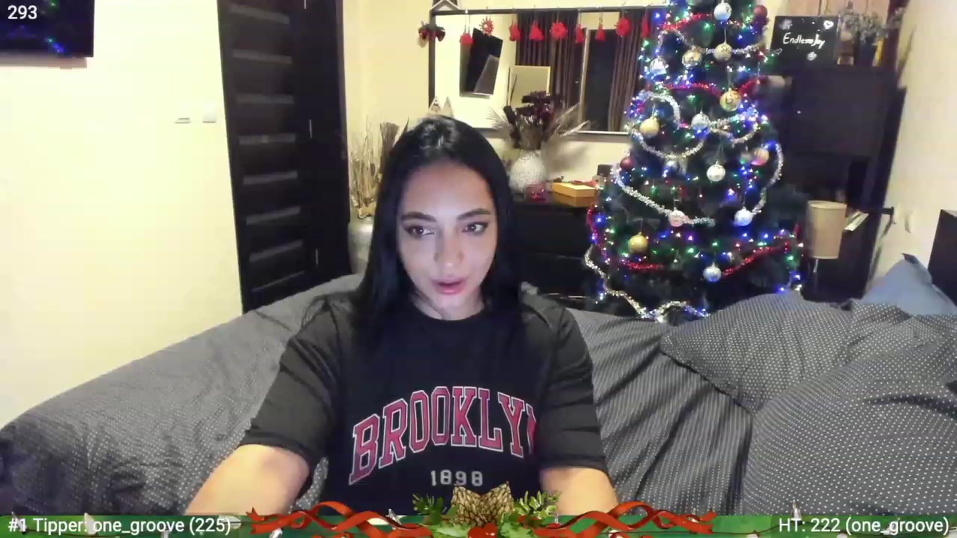 Gallery image thumbnail from EndlesssJoy's myfreecams stream on, 12/22/2022, 03:51 image 11 of 20