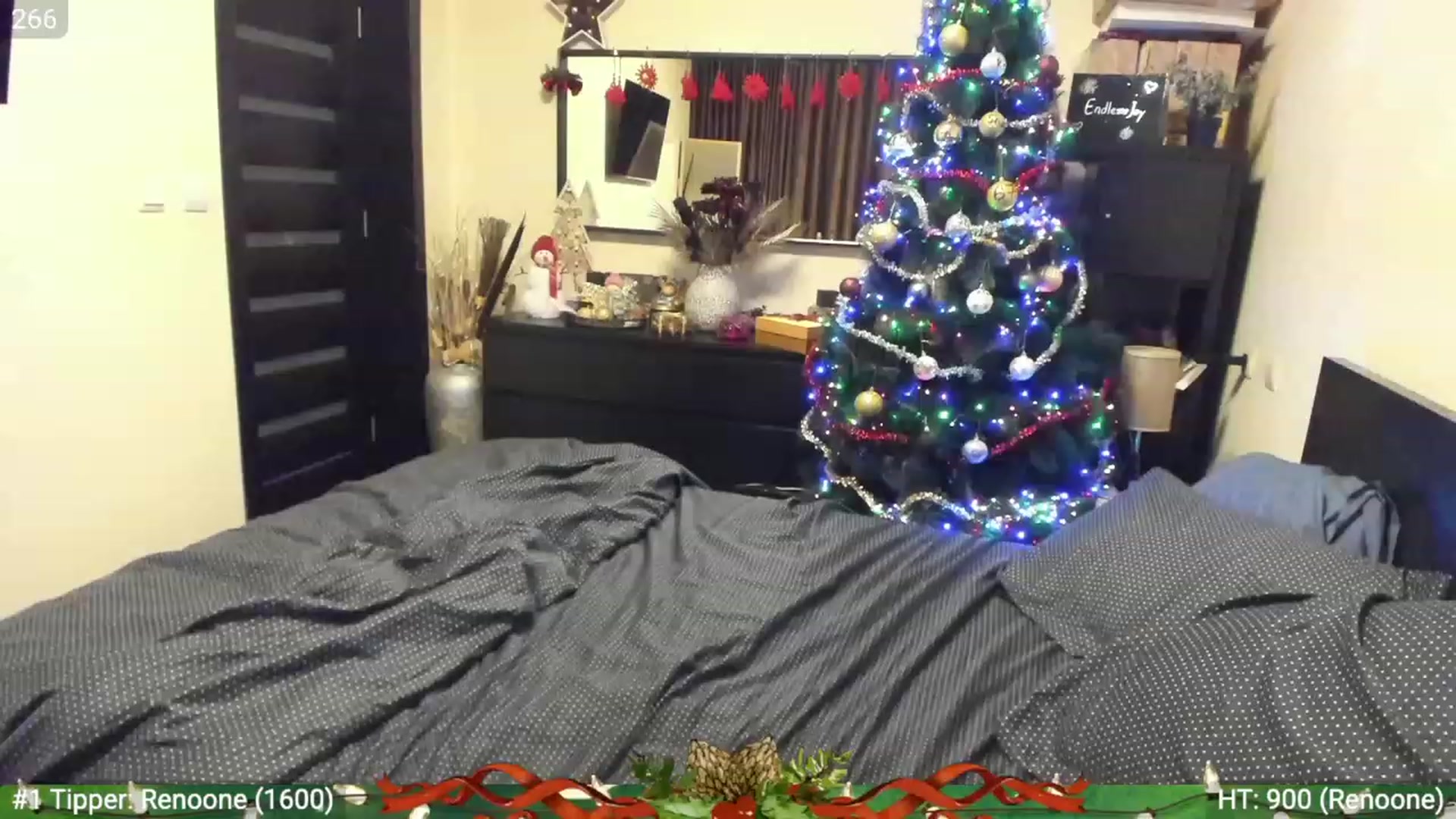 Gallery image thumbnail from EndlesssJoy's myfreecams stream on, 12/24/2022, 08:48 image 10 of 20