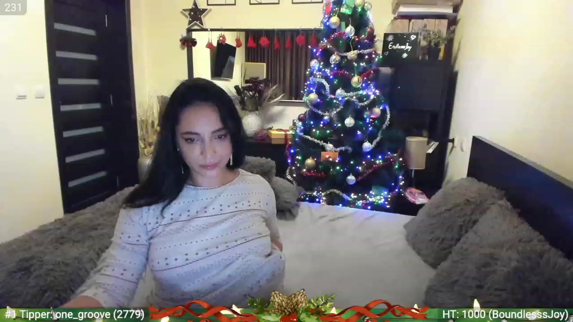 Gallery image thumbnail from EndlesssJoy's myfreecams stream on, 12/25/2022, 08:08 image 14 of 20