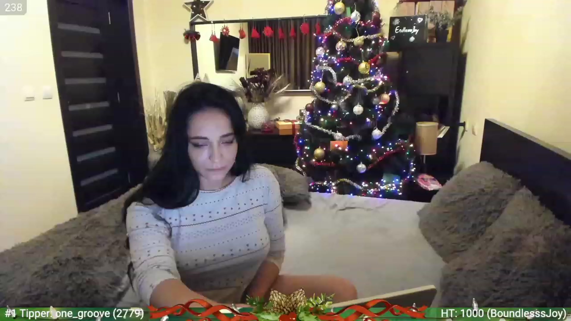 Gallery image thumbnail from EndlesssJoy's myfreecams stream on, 12/25/2022, 08:08 image 8 of 20