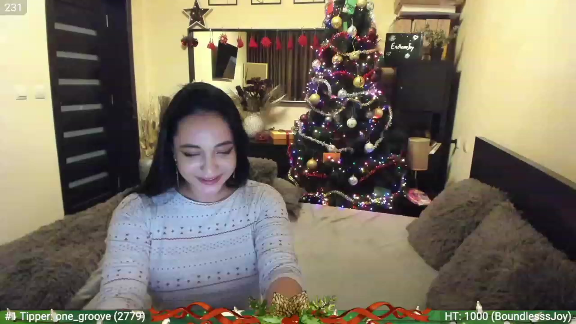 Gallery image thumbnail from EndlesssJoy's myfreecams stream on, 12/25/2022, 08:08 image 13 of 20