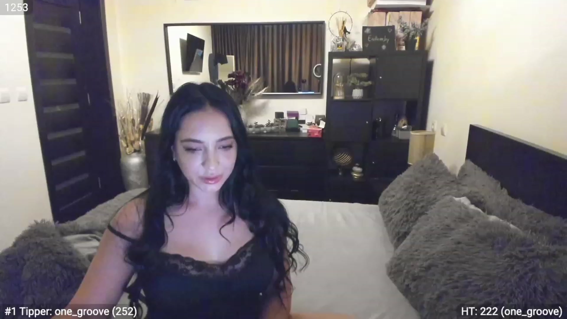 Gallery image thumbnail from EndlesssJoy's myfreecams stream on, 01/05/2023, 06:36 image 7 of 20
