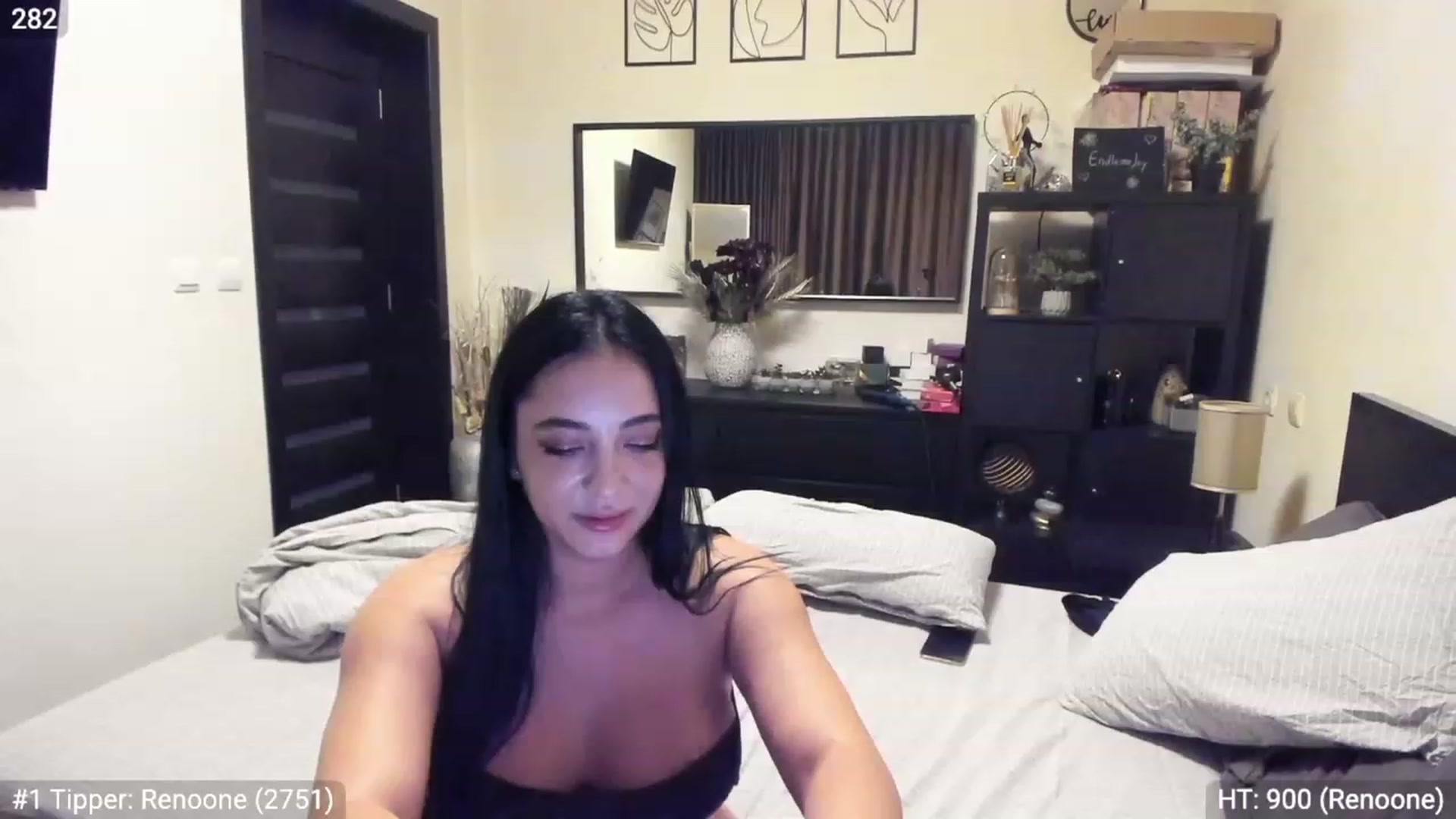 Gallery image thumbnail from EndlesssJoy's myfreecams stream on, 01/09/2023, 07:01 image 1 of 20