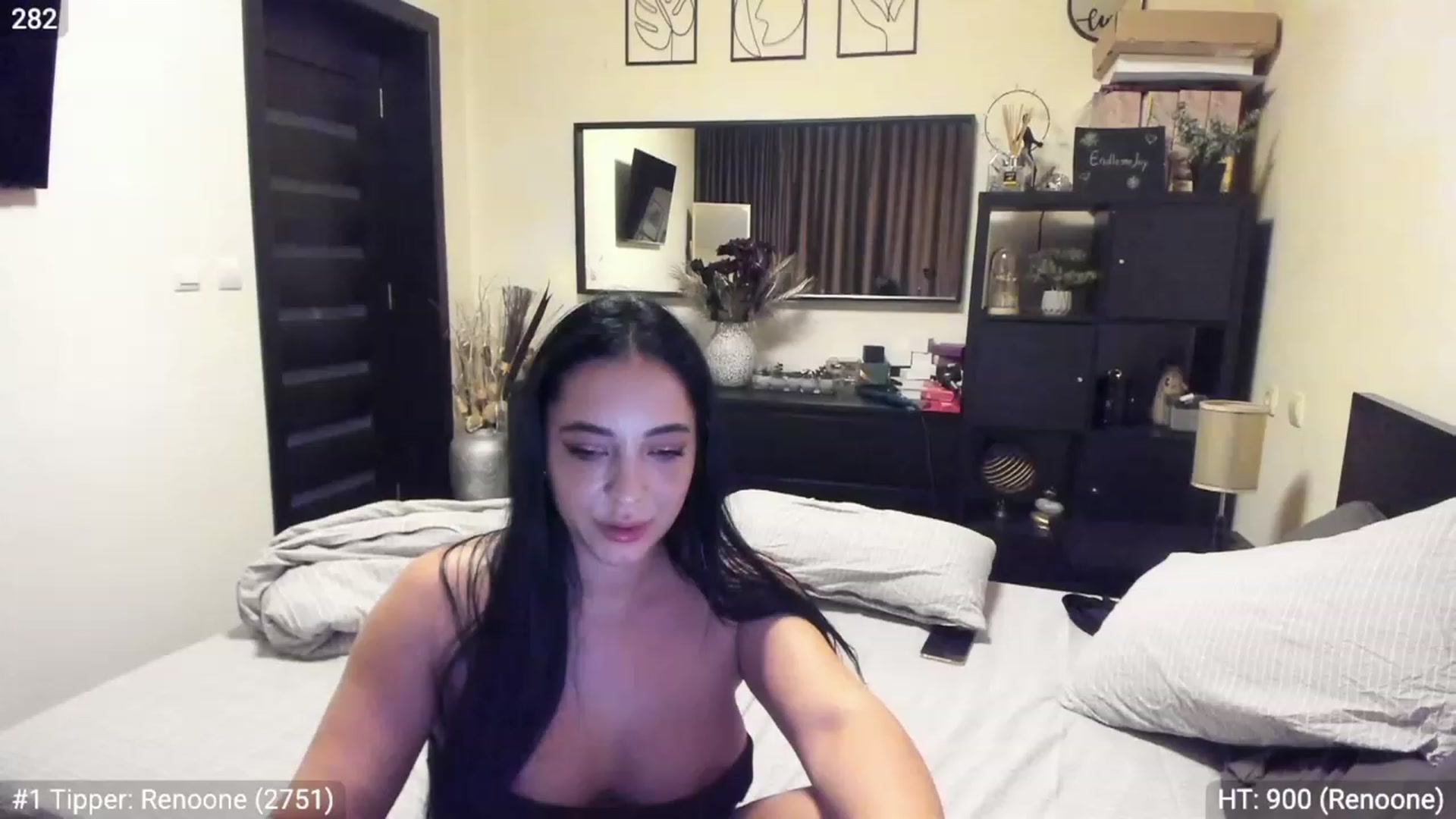 Gallery image thumbnail from EndlesssJoy's myfreecams stream on, 01/09/2023, 07:01 image 3 of 20
