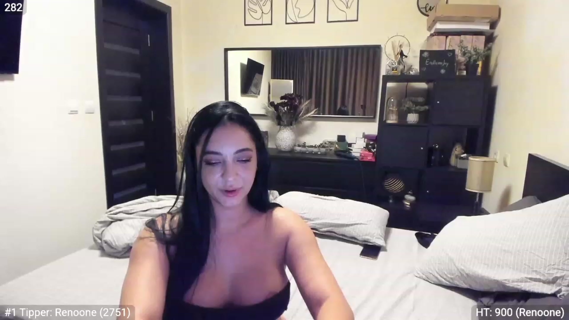 Gallery image thumbnail from EndlesssJoy's myfreecams stream on, 01/09/2023, 07:01 image 2 of 20