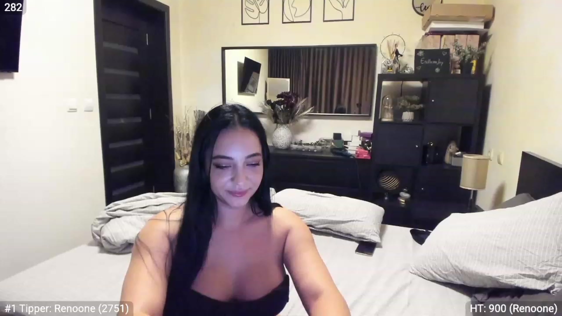 Gallery image thumbnail from EndlesssJoy's myfreecams stream on, 01/09/2023, 07:01 image 6 of 20