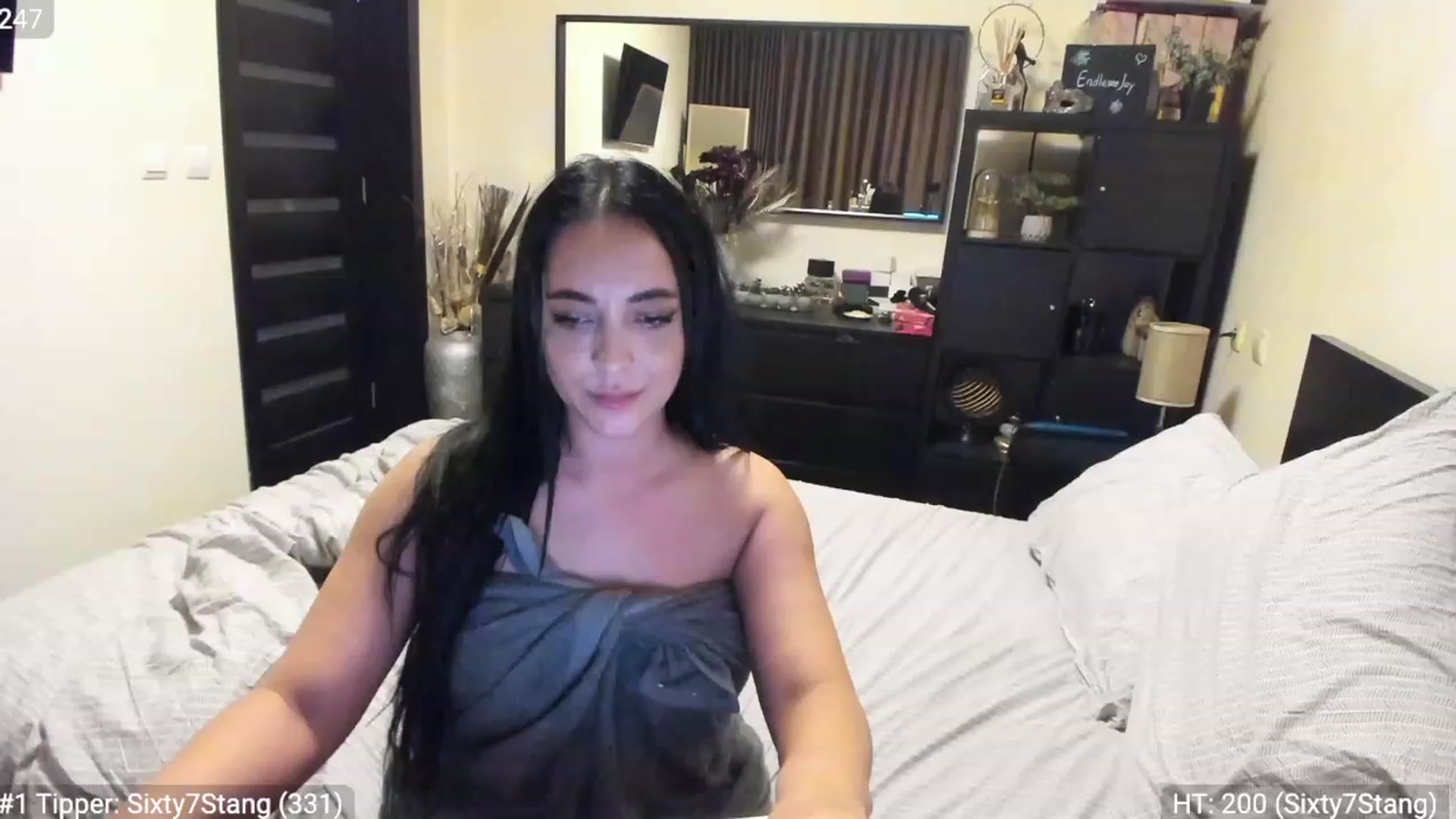 Gallery image thumbnail from EndlesssJoy's myfreecams stream on, 01/15/2023, 09:26 image 8 of 20