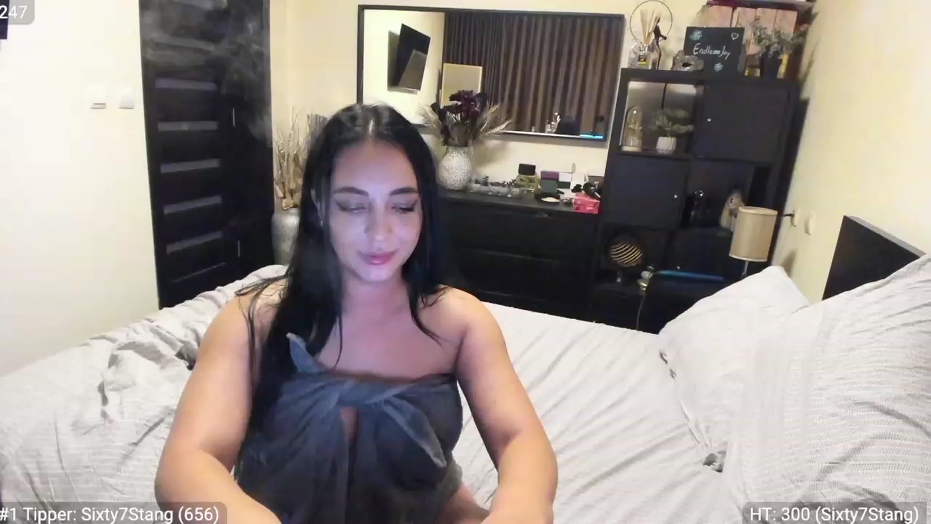 Gallery image thumbnail from EndlesssJoy's myfreecams stream on, 01/15/2023, 09:26 image 17 of 20