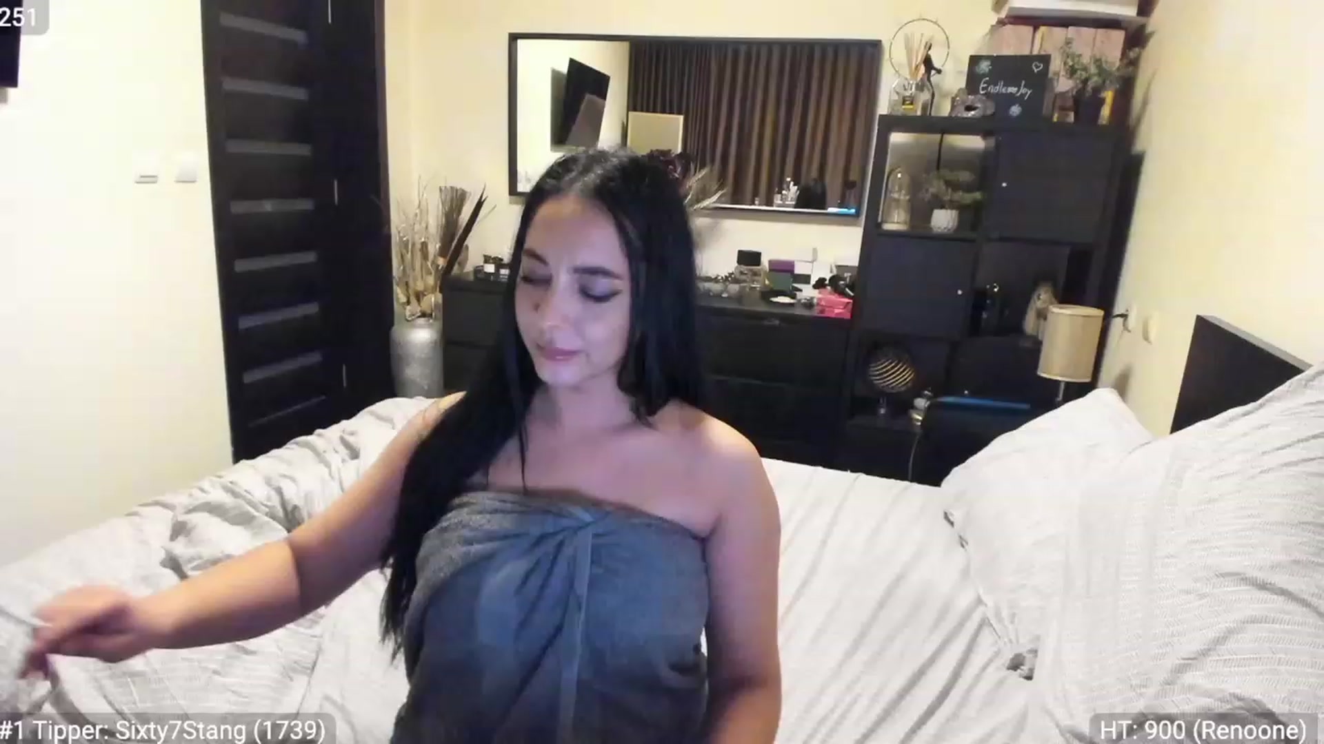 Gallery image thumbnail from EndlesssJoy's myfreecams stream on, 01/15/2023, 09:26 image 2 of 20
