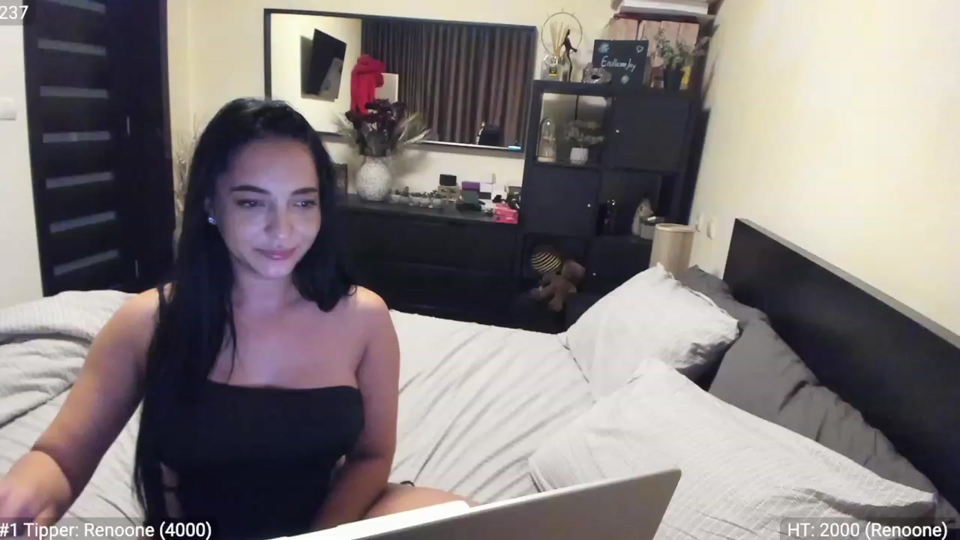 Gallery image thumbnail from EndlesssJoy's myfreecams stream on, 01/16/2023, 08:04 image 13 of 20