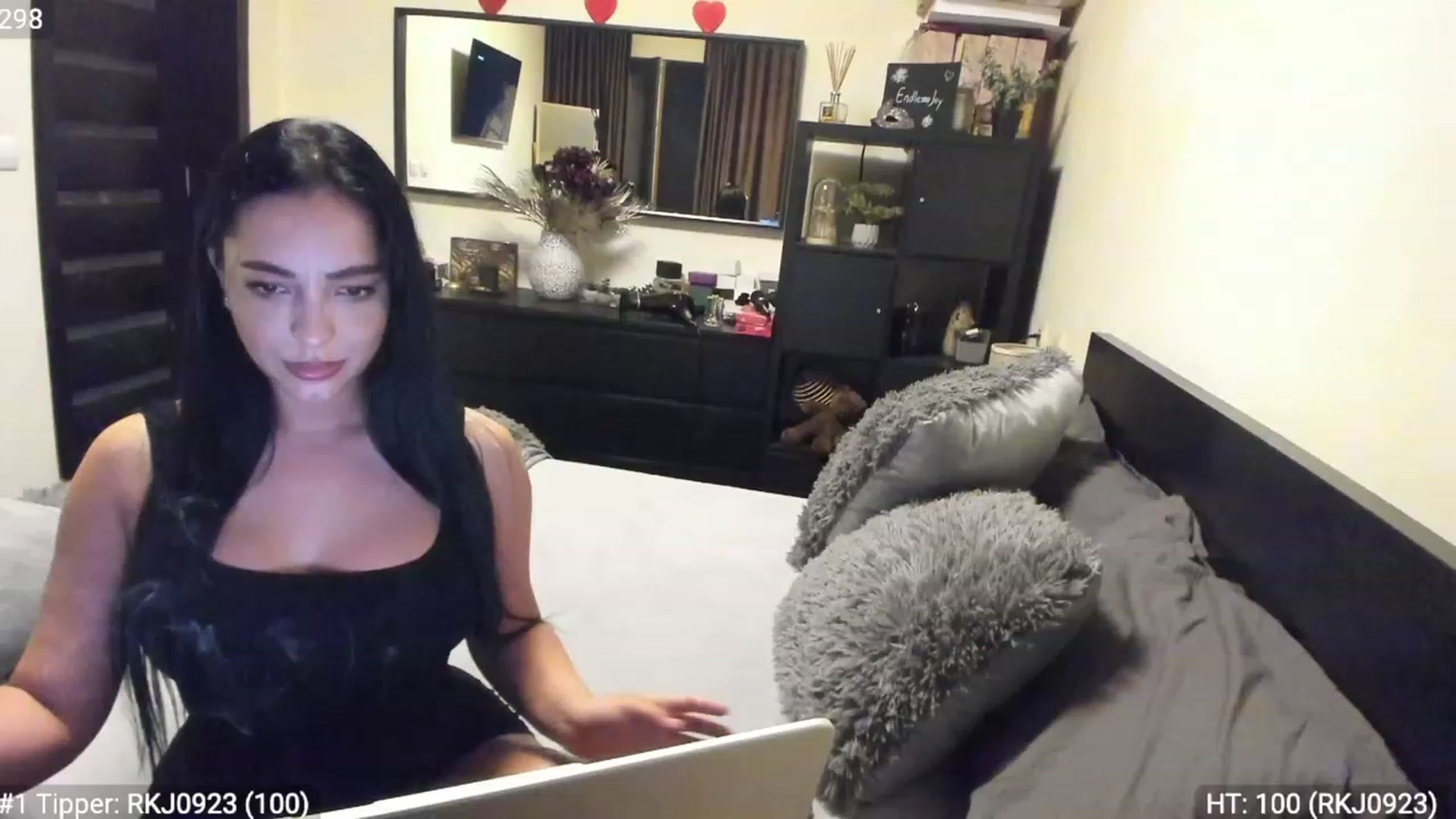 Gallery image thumbnail from EndlesssJoy's myfreecams stream on, 01/19/2023, 03:04 image 9 of 20