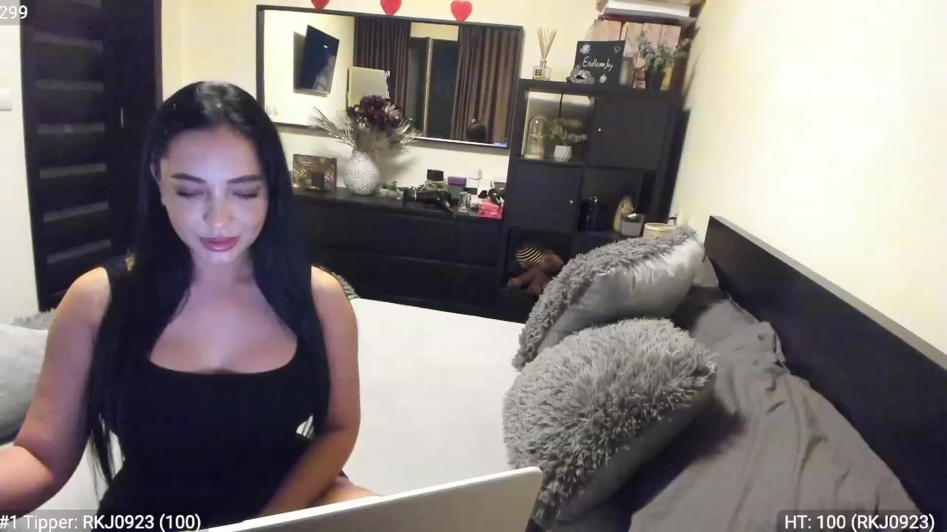 Gallery image thumbnail from EndlesssJoy's myfreecams stream on, 01/19/2023, 03:04 image 8 of 20