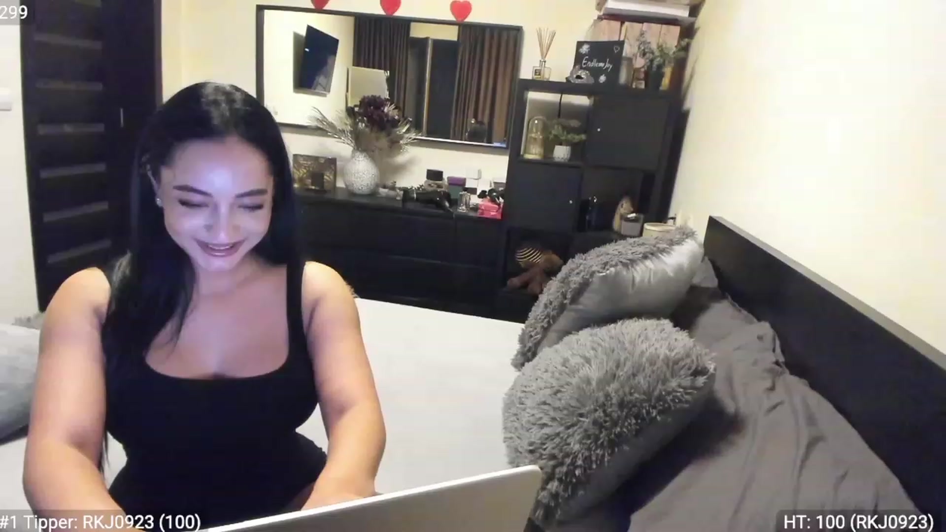 Gallery image thumbnail from EndlesssJoy's myfreecams stream on, 01/19/2023, 03:04 image 5 of 20