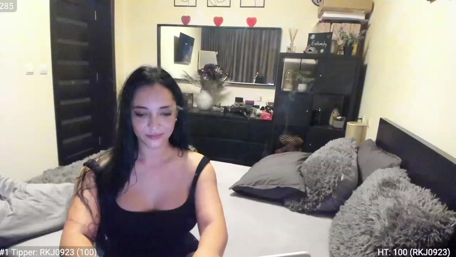 Gallery image thumbnail from EndlesssJoy's myfreecams stream on, 01/19/2023, 04:19 image 9 of 20
