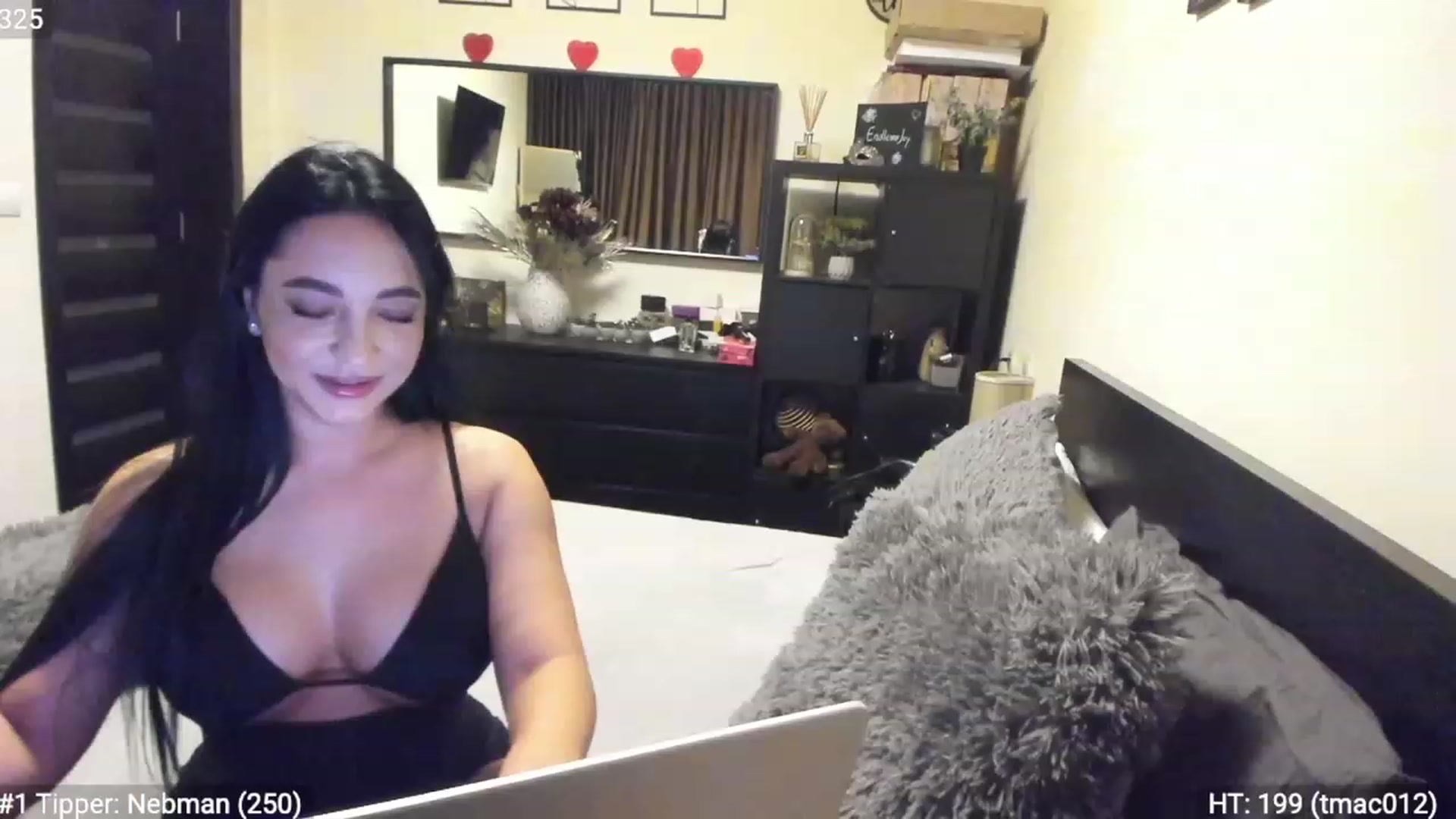 Gallery image thumbnail from EndlesssJoy's myfreecams stream on, 01/21/2023, 03:16 image 7 of 20