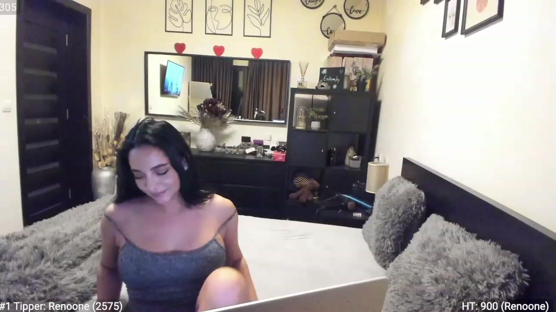 Gallery image thumbnail from EndlesssJoy's myfreecams stream on, 01/22/2023, 03:35 image 14 of 20