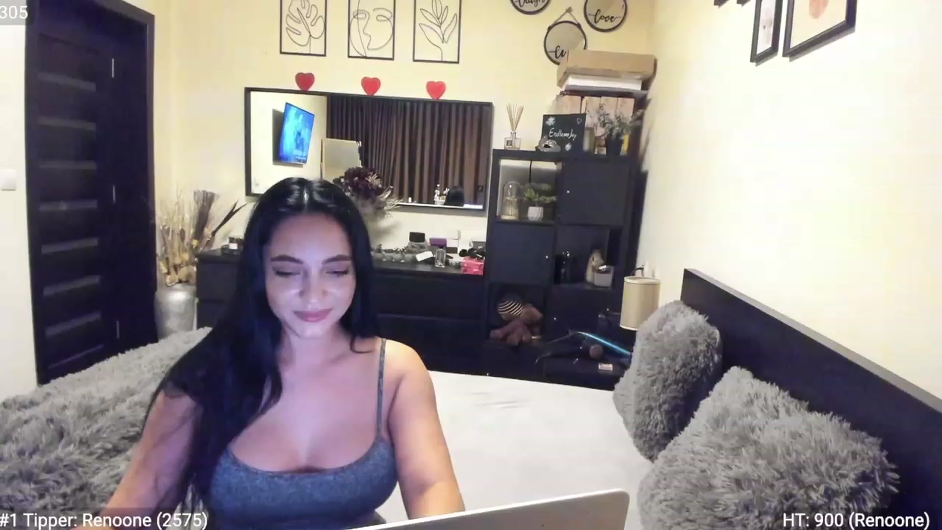 Gallery image thumbnail from EndlesssJoy's myfreecams stream on, 01/22/2023, 03:35 image 16 of 20