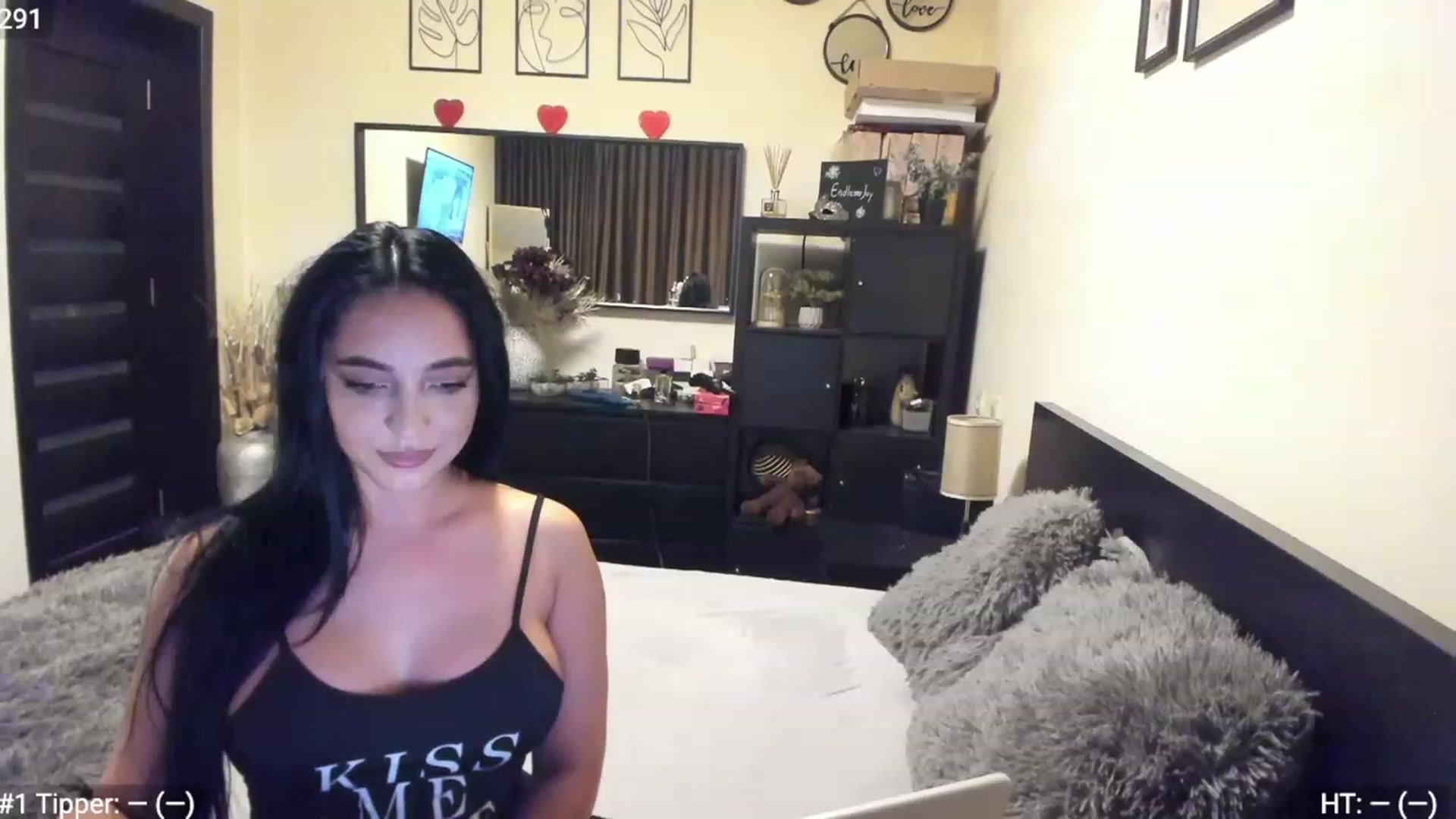 Gallery image thumbnail from EndlesssJoy's myfreecams stream on, 01/23/2023, 03:17 image 4 of 20