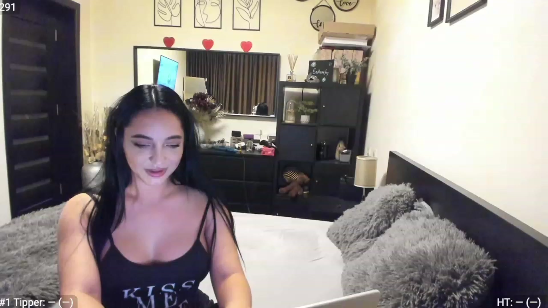 Gallery image thumbnail from EndlesssJoy's myfreecams stream on, 01/23/2023, 03:17 image 2 of 20