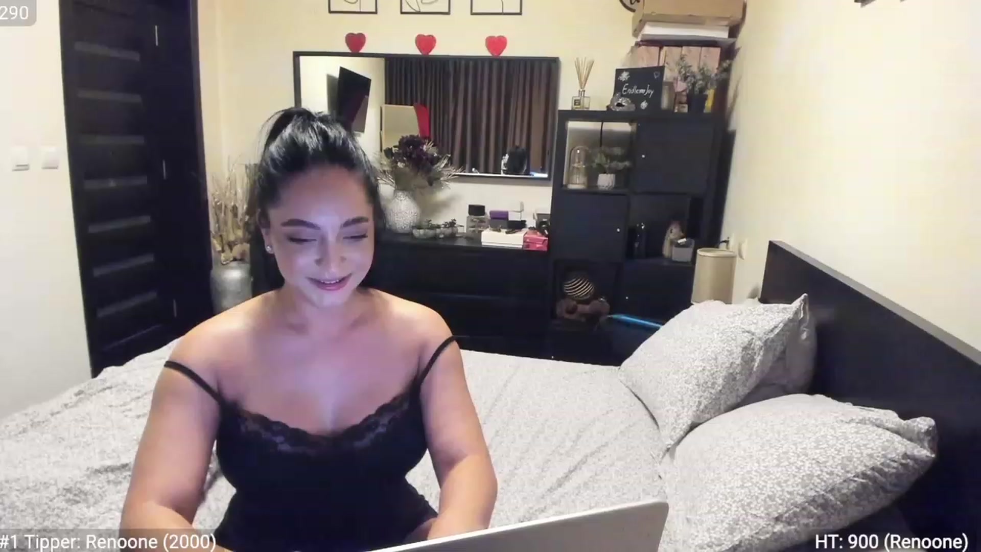 Gallery image thumbnail from EndlesssJoy's myfreecams stream on, 01/29/2023, 04:39 image 12 of 20