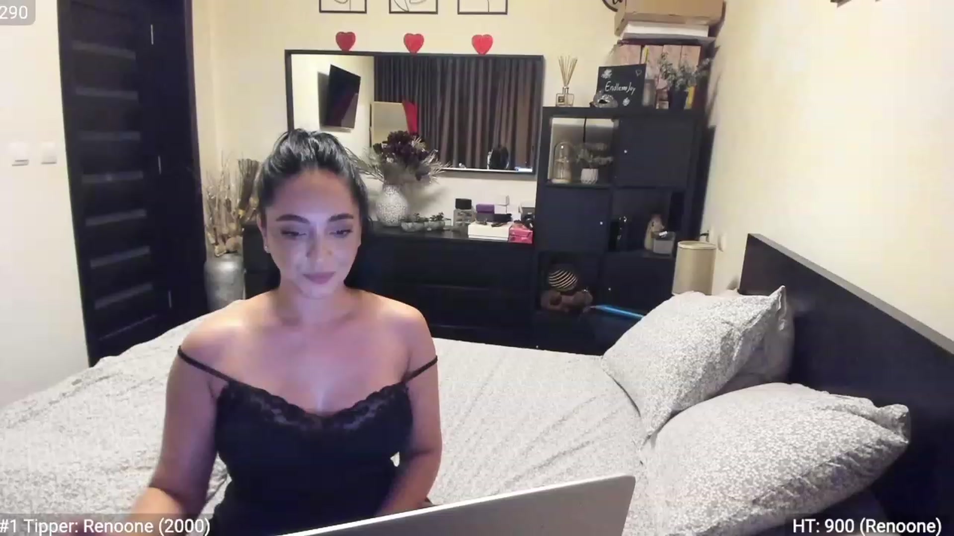 Gallery image thumbnail from EndlesssJoy's myfreecams stream on, 01/29/2023, 04:39 image 13 of 20