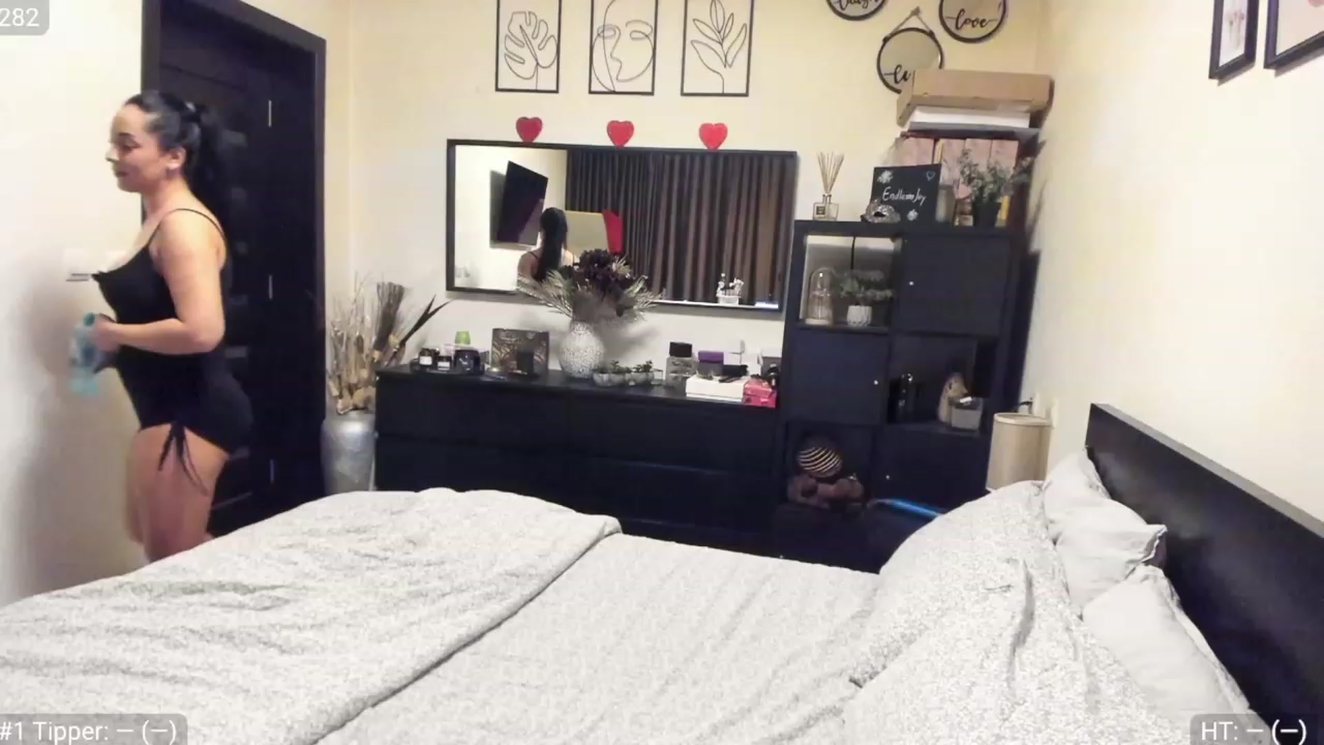 Gallery image thumbnail from EndlesssJoy's myfreecams stream on, 01/30/2023, 05:05 image 2 of 20