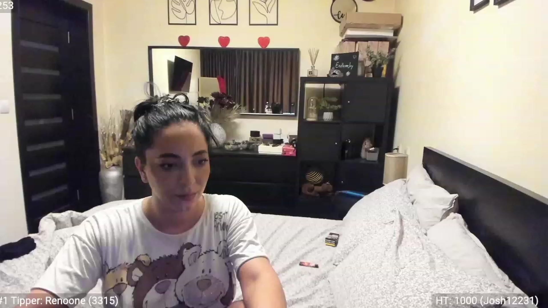 Gallery image thumbnail from EndlesssJoy's myfreecams stream on, 01/30/2023, 06:48 image 19 of 20