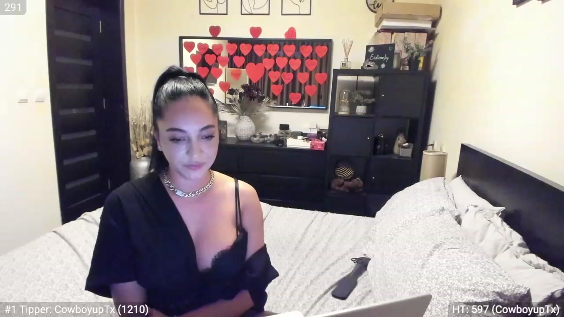 Gallery image thumbnail from EndlesssJoy's myfreecams stream on, 02/04/2023, 05:31 image 15 of 20