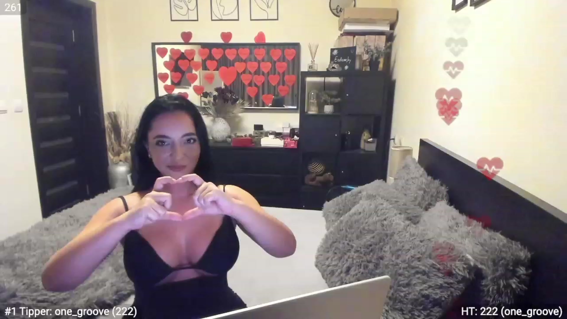 Gallery image thumbnail from EndlesssJoy's myfreecams stream on, 02/13/2023, 03:14 image 16 of 20