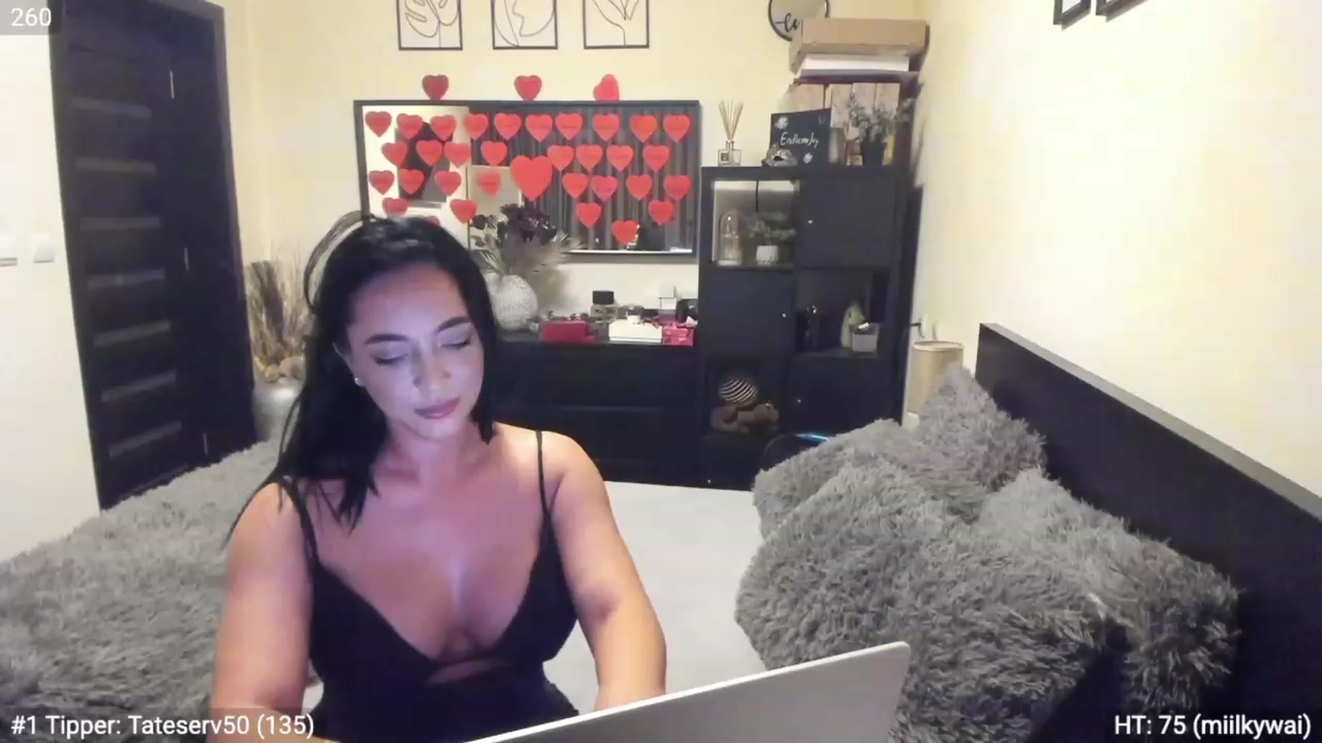 Gallery image thumbnail from EndlesssJoy's myfreecams stream on, 02/13/2023, 03:14 image 13 of 20