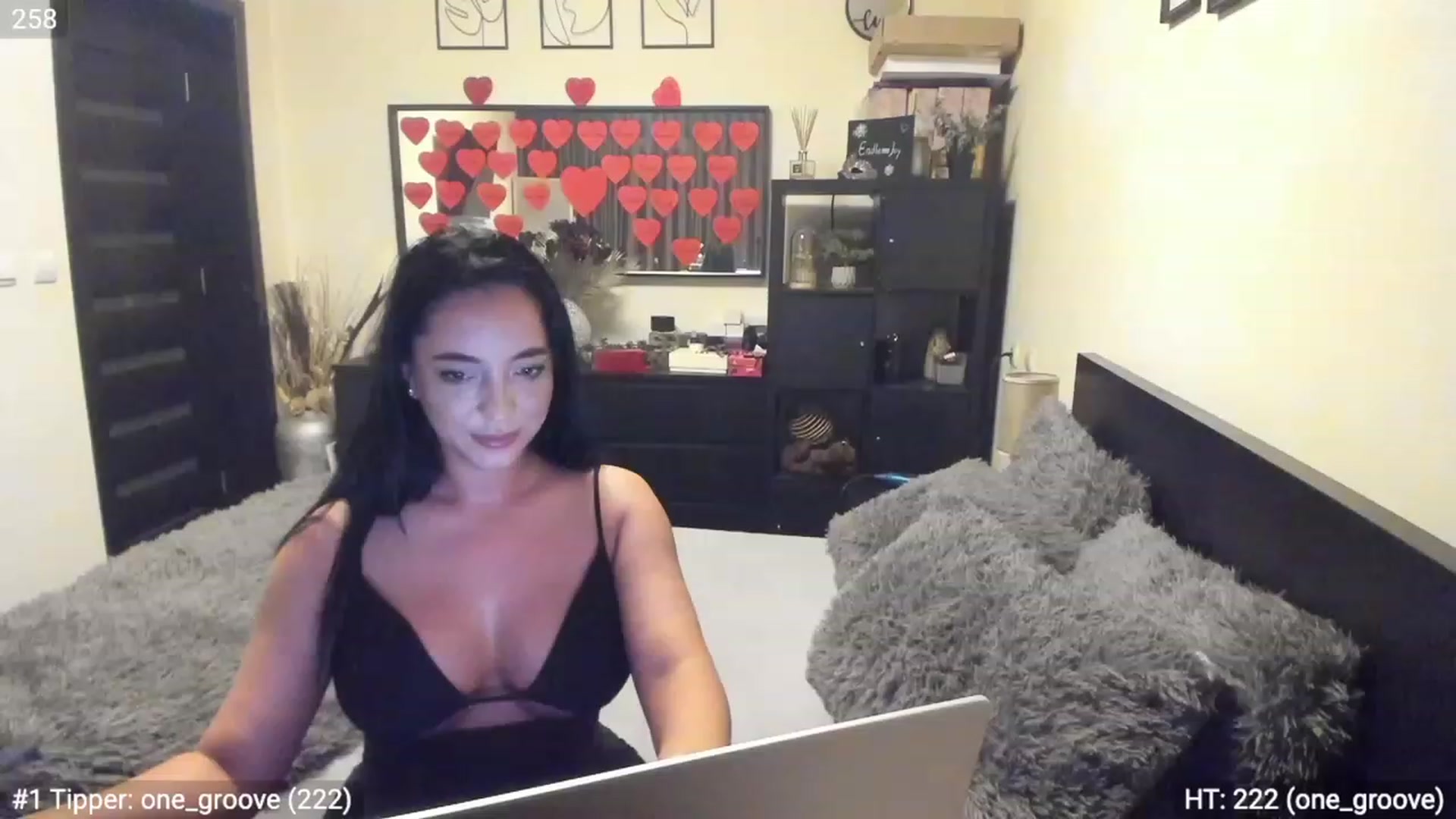 Gallery image thumbnail from EndlesssJoy's myfreecams stream on, 02/13/2023, 03:54 image 5 of 20