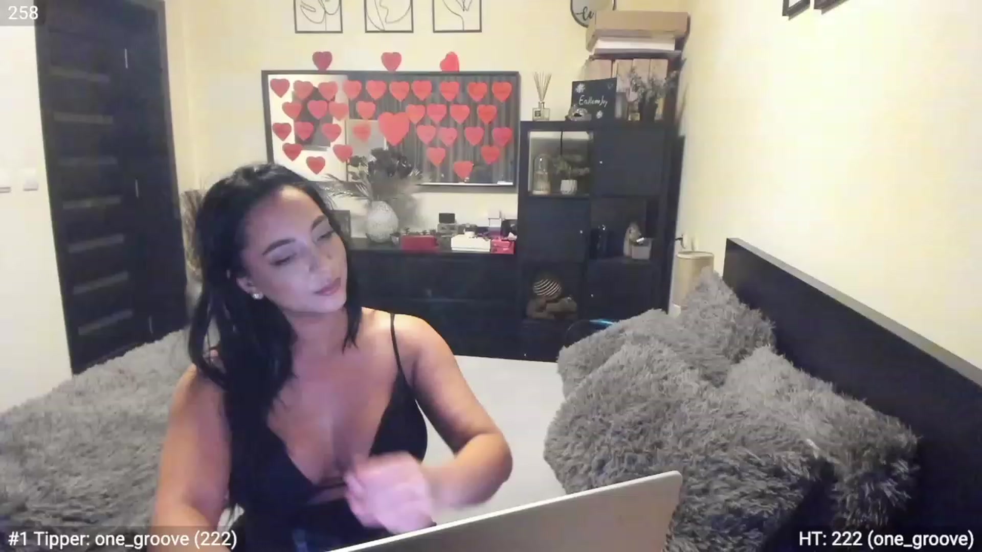 Gallery image thumbnail from EndlesssJoy's myfreecams stream on, 02/13/2023, 03:54 image 12 of 20