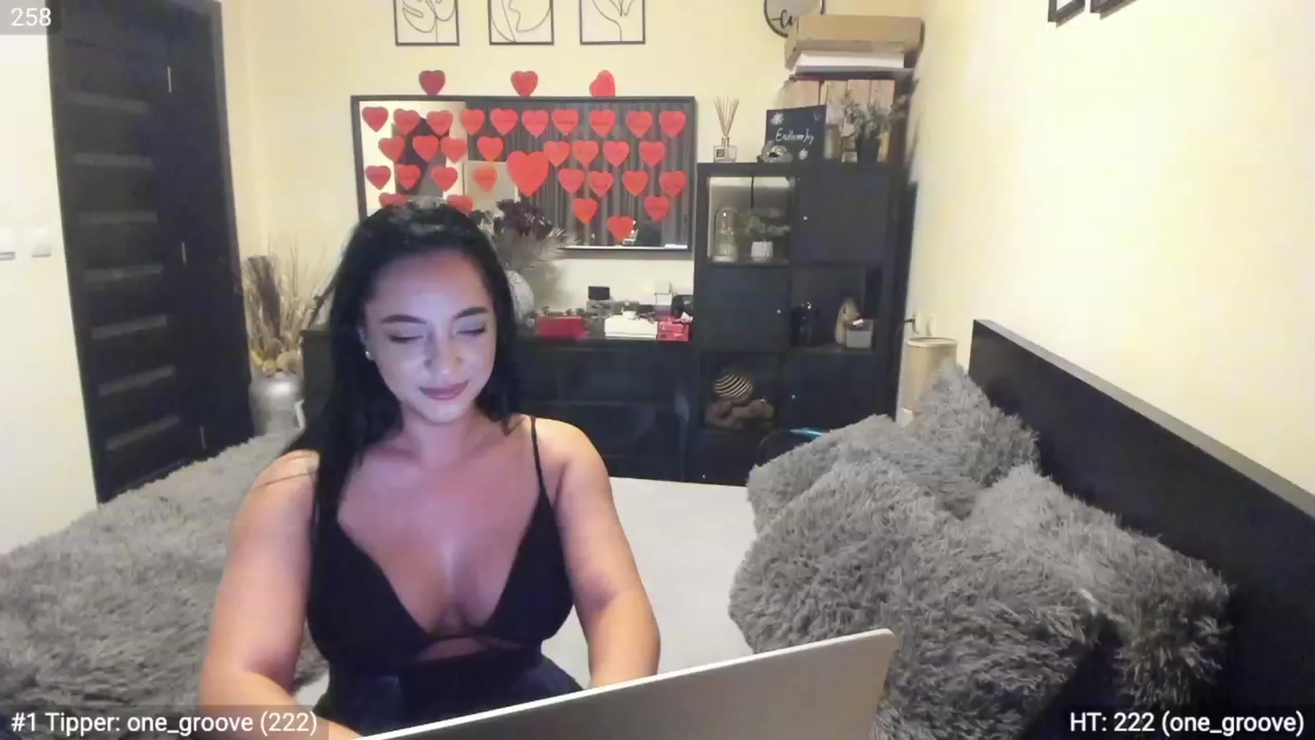 Gallery image thumbnail from EndlesssJoy's myfreecams stream on, 02/13/2023, 03:54 image 1 of 20