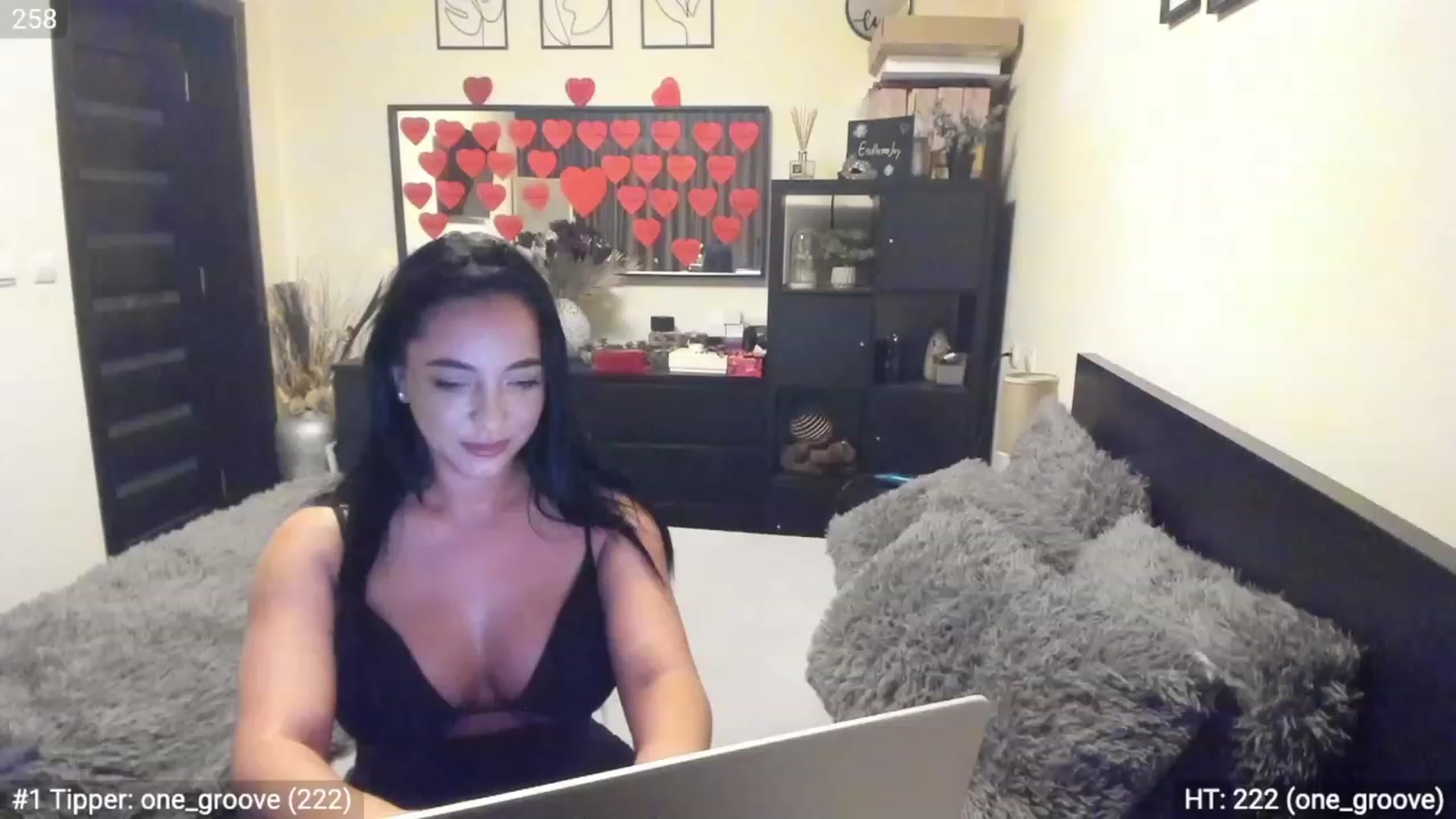 Gallery image thumbnail from EndlesssJoy's myfreecams stream on, 02/13/2023, 03:54 image 8 of 20