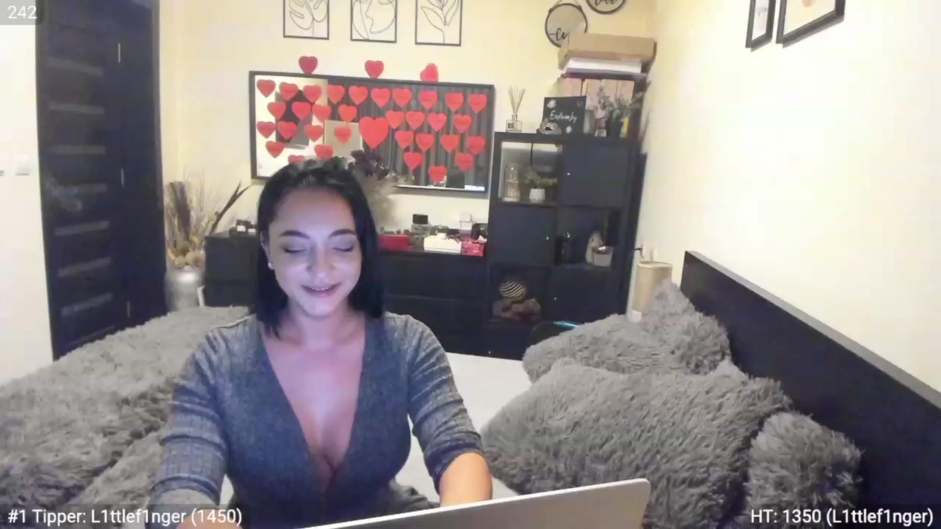 Gallery image thumbnail from EndlesssJoy's myfreecams stream on, 02/13/2023, 05:35 image 15 of 20