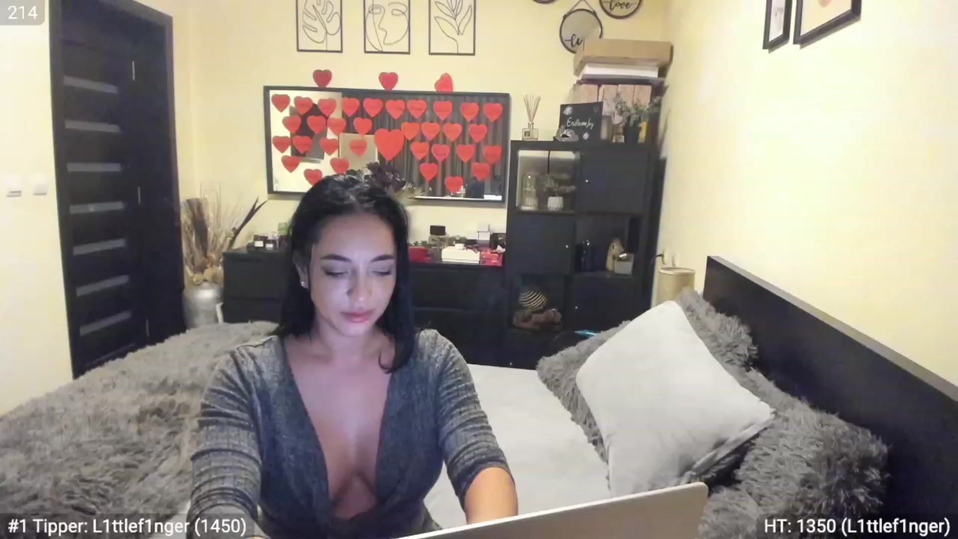 Gallery image thumbnail from EndlesssJoy's myfreecams stream on, 02/13/2023, 06:56 image 6 of 20