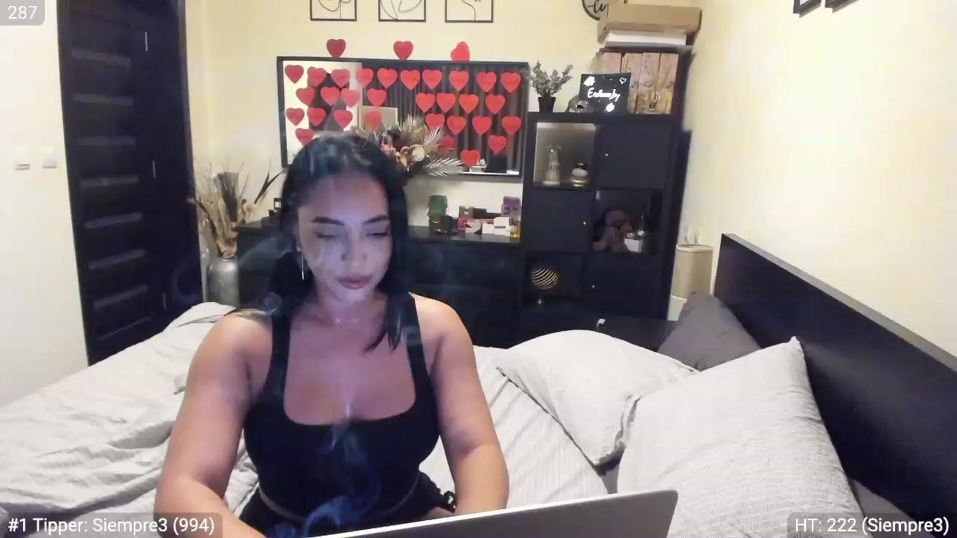 Gallery image thumbnail from EndlesssJoy's myfreecams stream on, 02/17/2023, 02:20 image 18 of 20