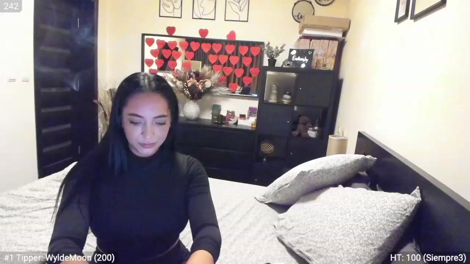Gallery image thumbnail from EndlesssJoy's myfreecams stream on, 02/20/2023, 03:46 image 8 of 20