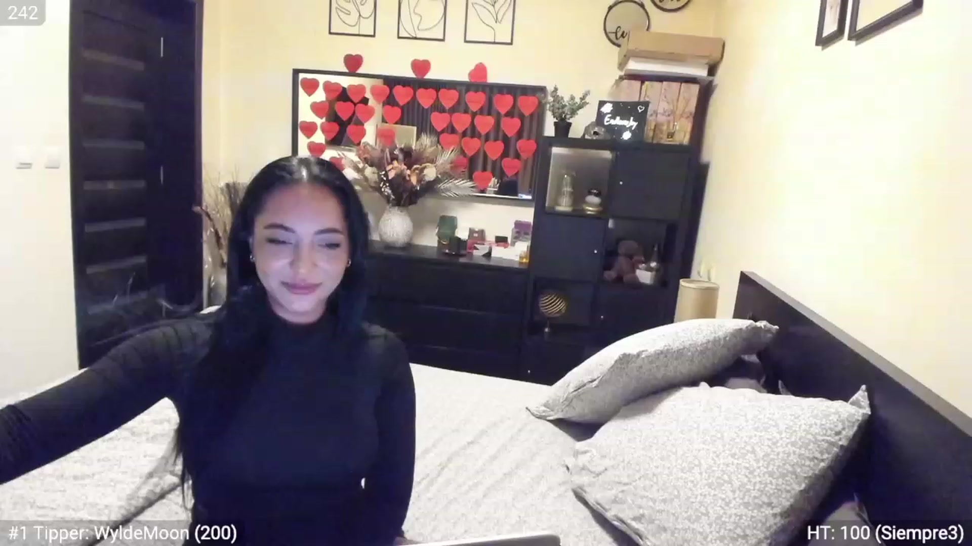 Gallery image thumbnail from EndlesssJoy's myfreecams stream on, 02/20/2023, 03:46 image 14 of 20