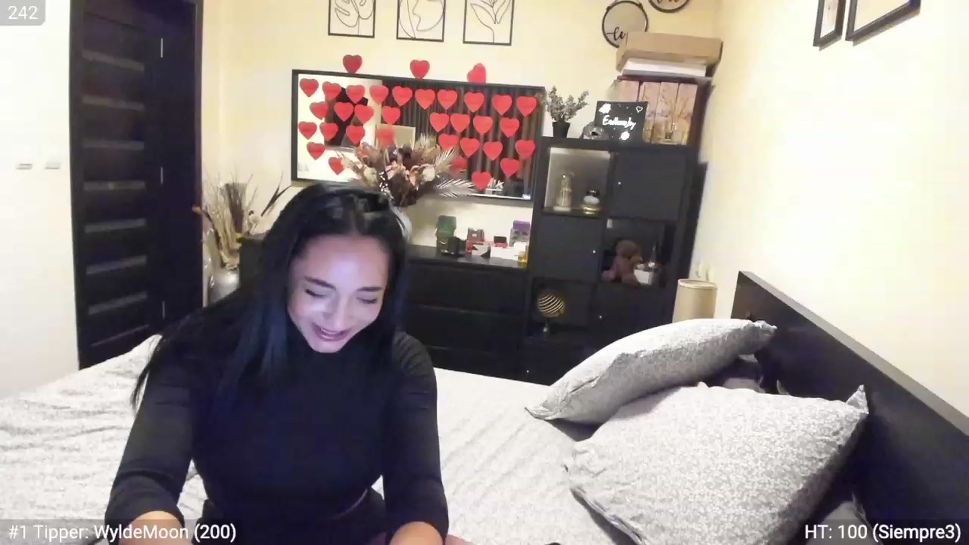 Gallery image thumbnail from EndlesssJoy's myfreecams stream on, 02/20/2023, 03:46 image 7 of 20